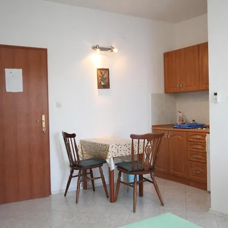 Zaklopatica 8393b *