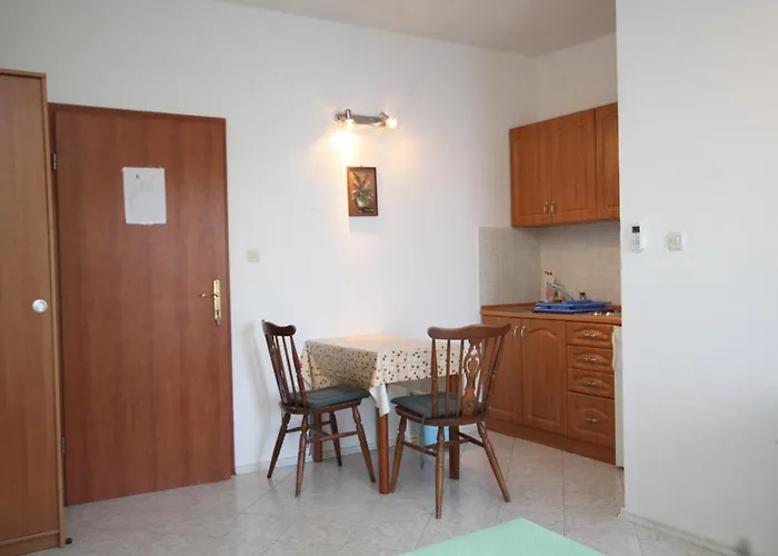 Zaklopatica 8393b *