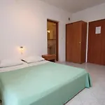 Zaklopatica 8393b Apartamento Lastovo