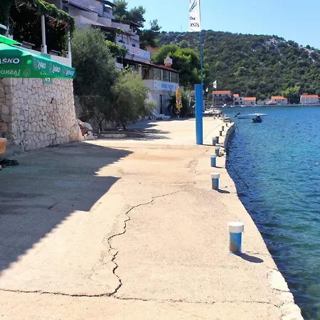 Zaklopatica 8393b Lastovo