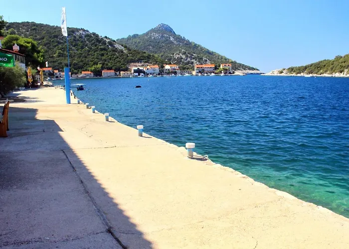 Zaklopatica 8393b Apartment Lastovo