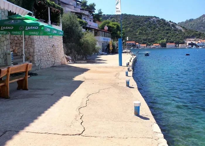 Zaklopatica 8393b Lastovo