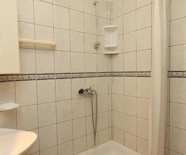 Zaklopatica 8393b * Lastovo