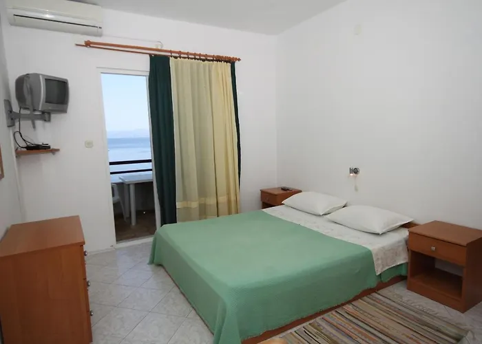 Zaklopatica 8393b * Lastovo